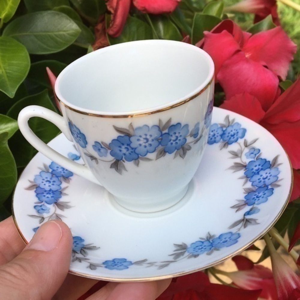 Vintage Cornelia Loucky Czechoslovakia Demitasse Tea Cup